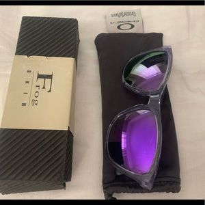 Oakley Frog Skin Sunglasses